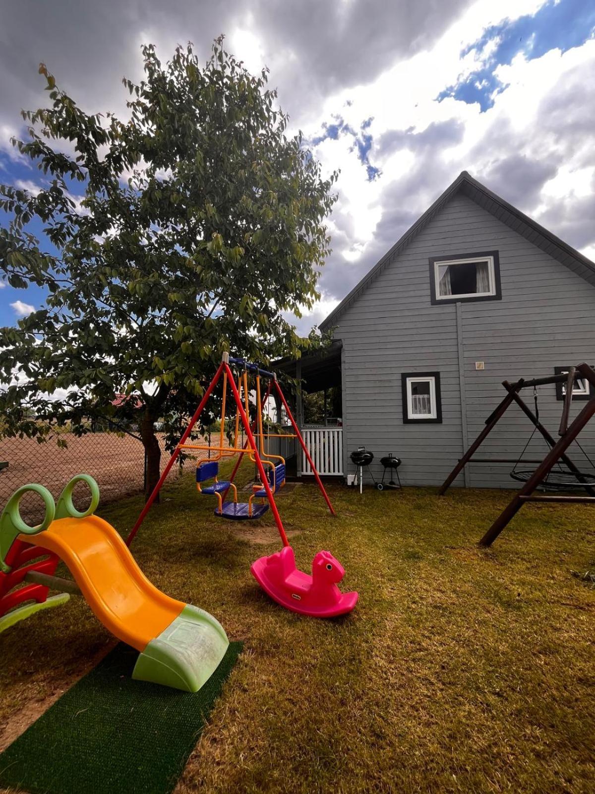 Domki Kapitanskie Z Prywatnym Polem Do Gry W Mini Golf Реваль Экстерьер фото